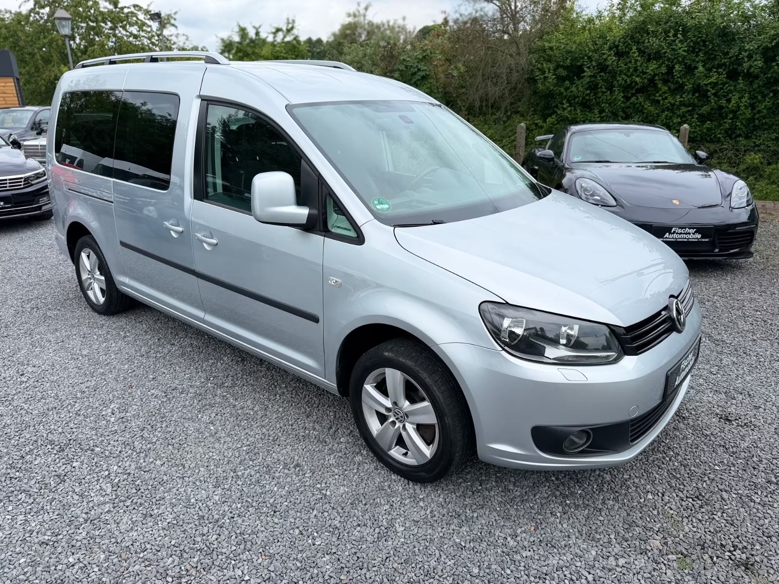 Volkswagen Caddy Maxi Highline BMT Ansicht 3