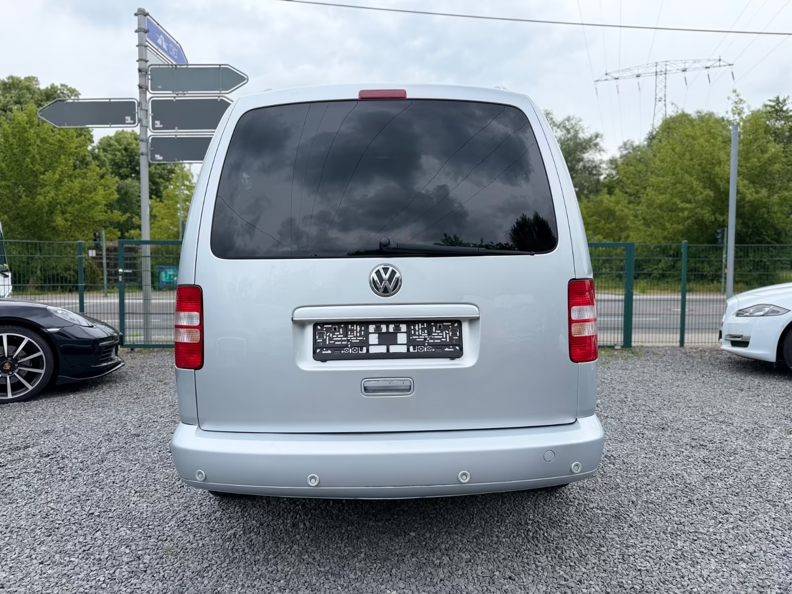 Volkswagen Caddy Maxi Highline BMT Ansicht 6