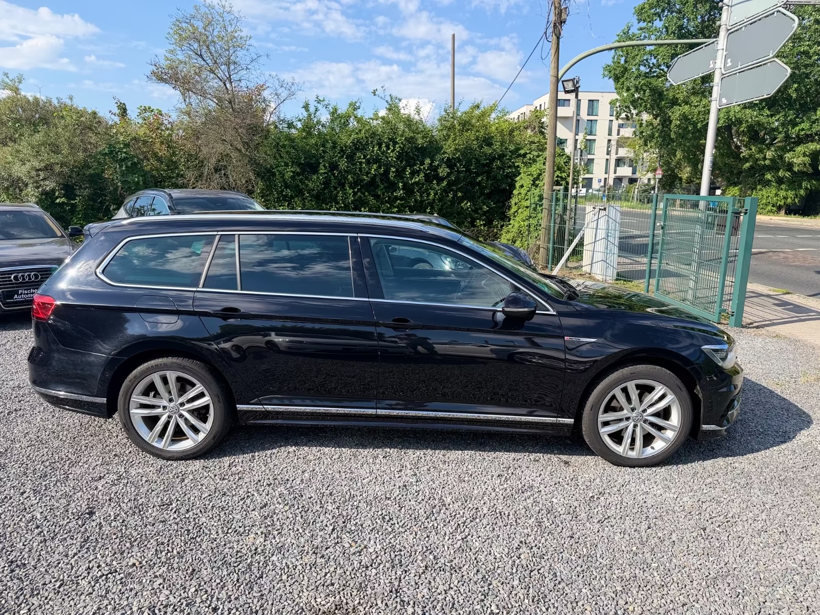 Volkswagen Passat Highline 4Motion R-Line Ansicht 4